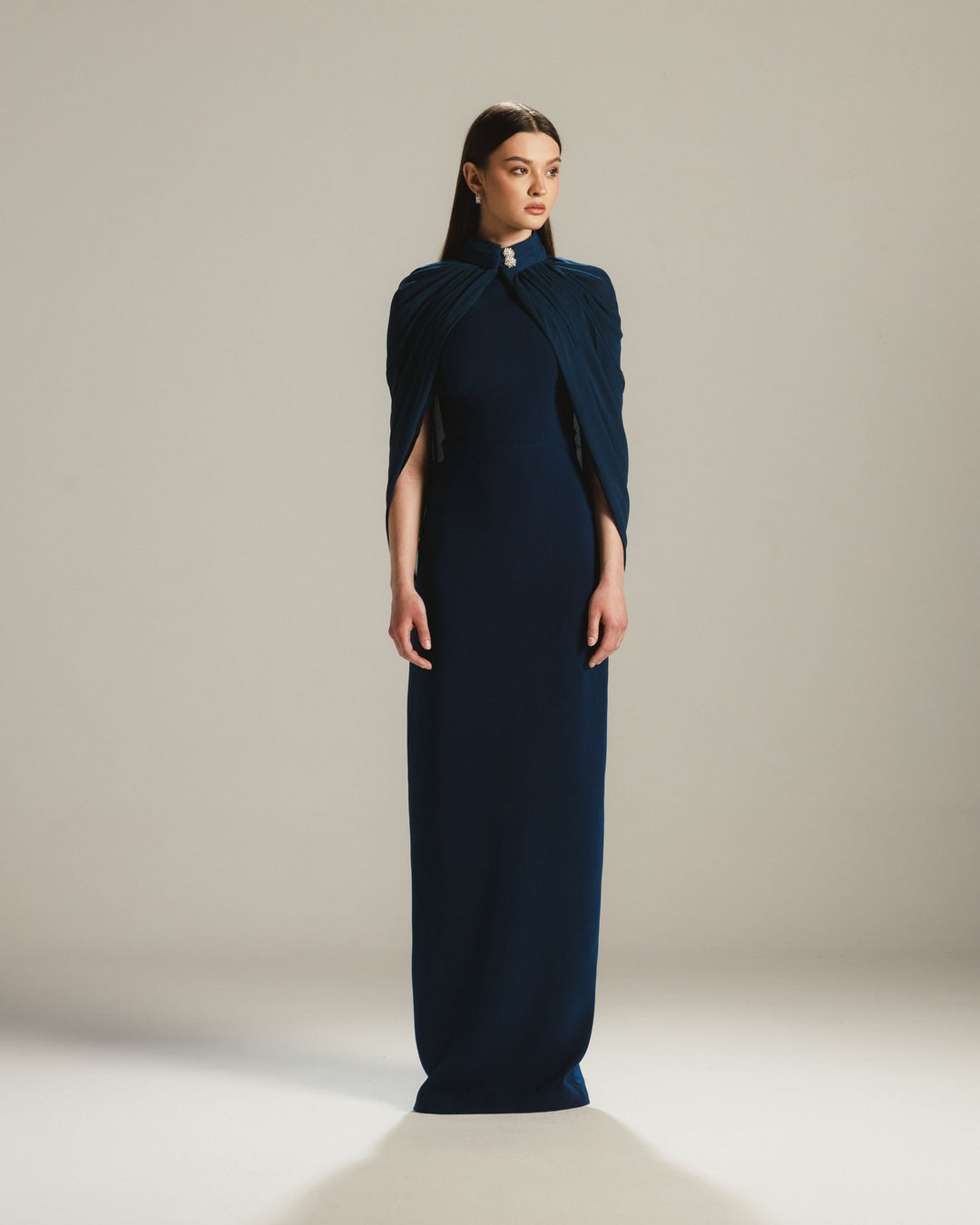 فستان إيسوريا