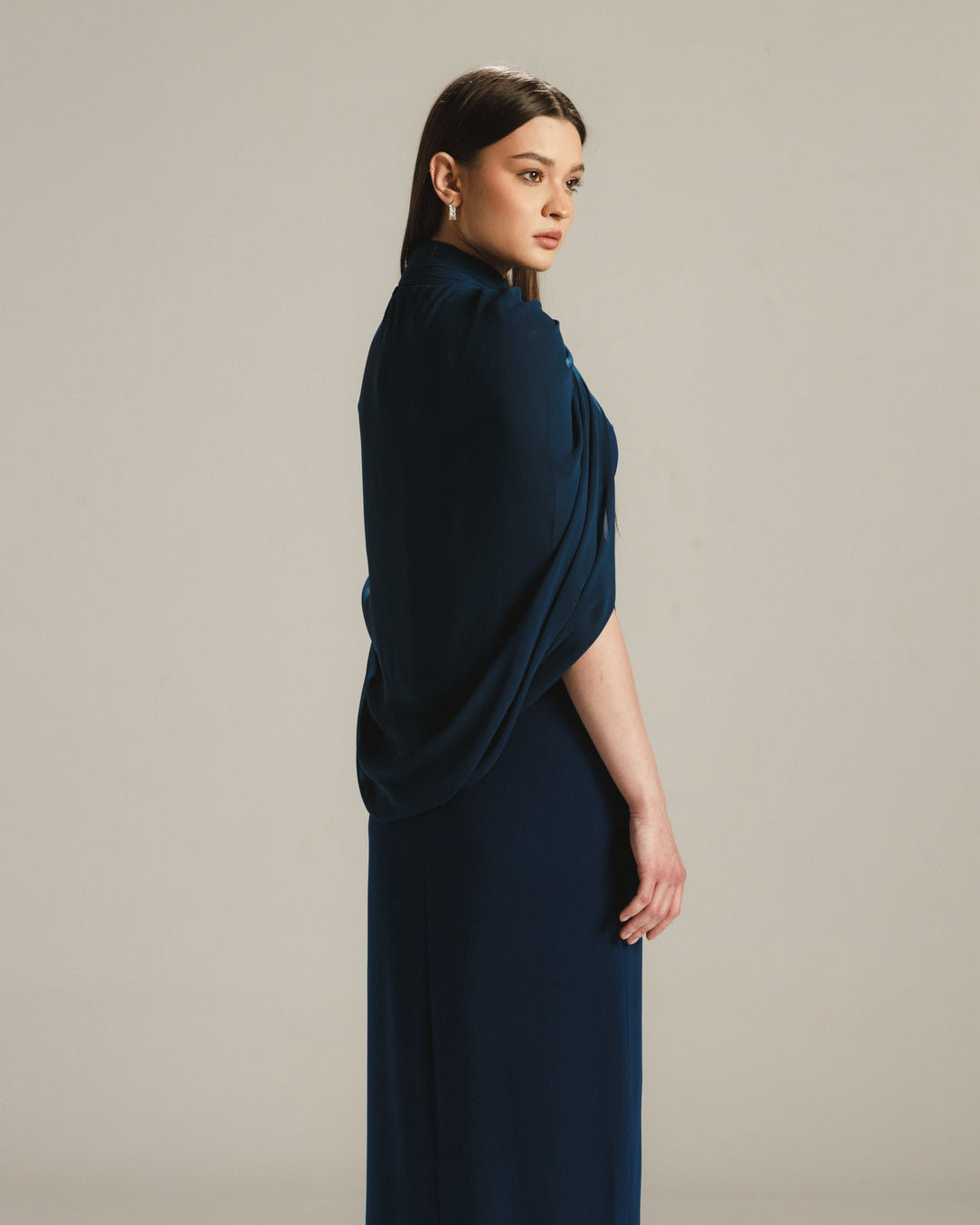 فستان إيسوريا