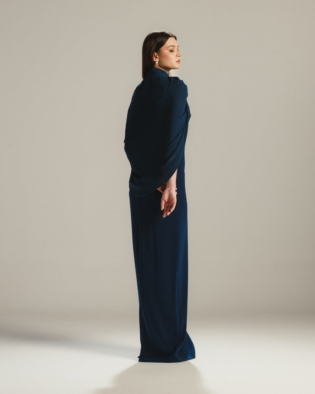 فستان إيسوريا