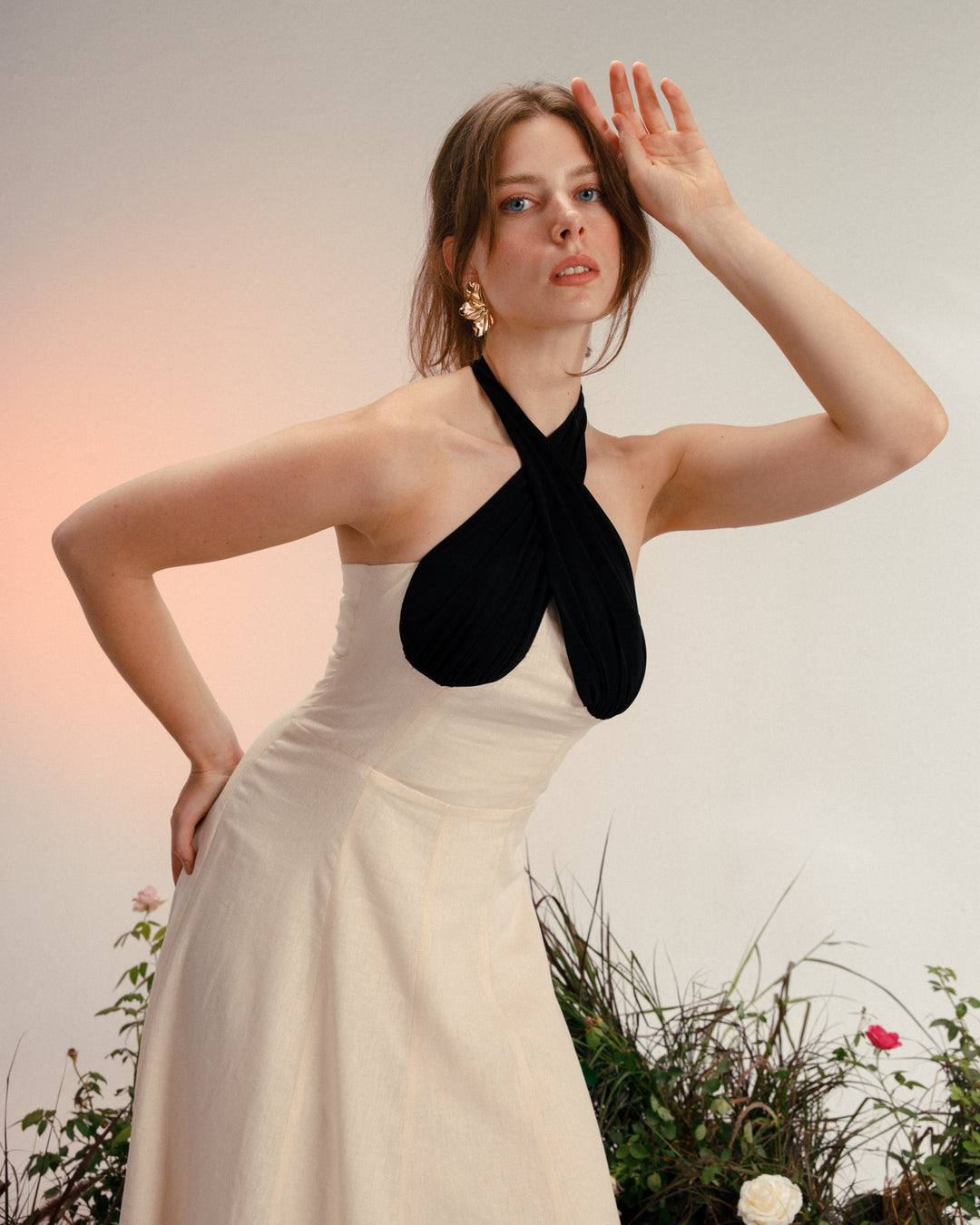 فستان من الكتان بدون أكمام