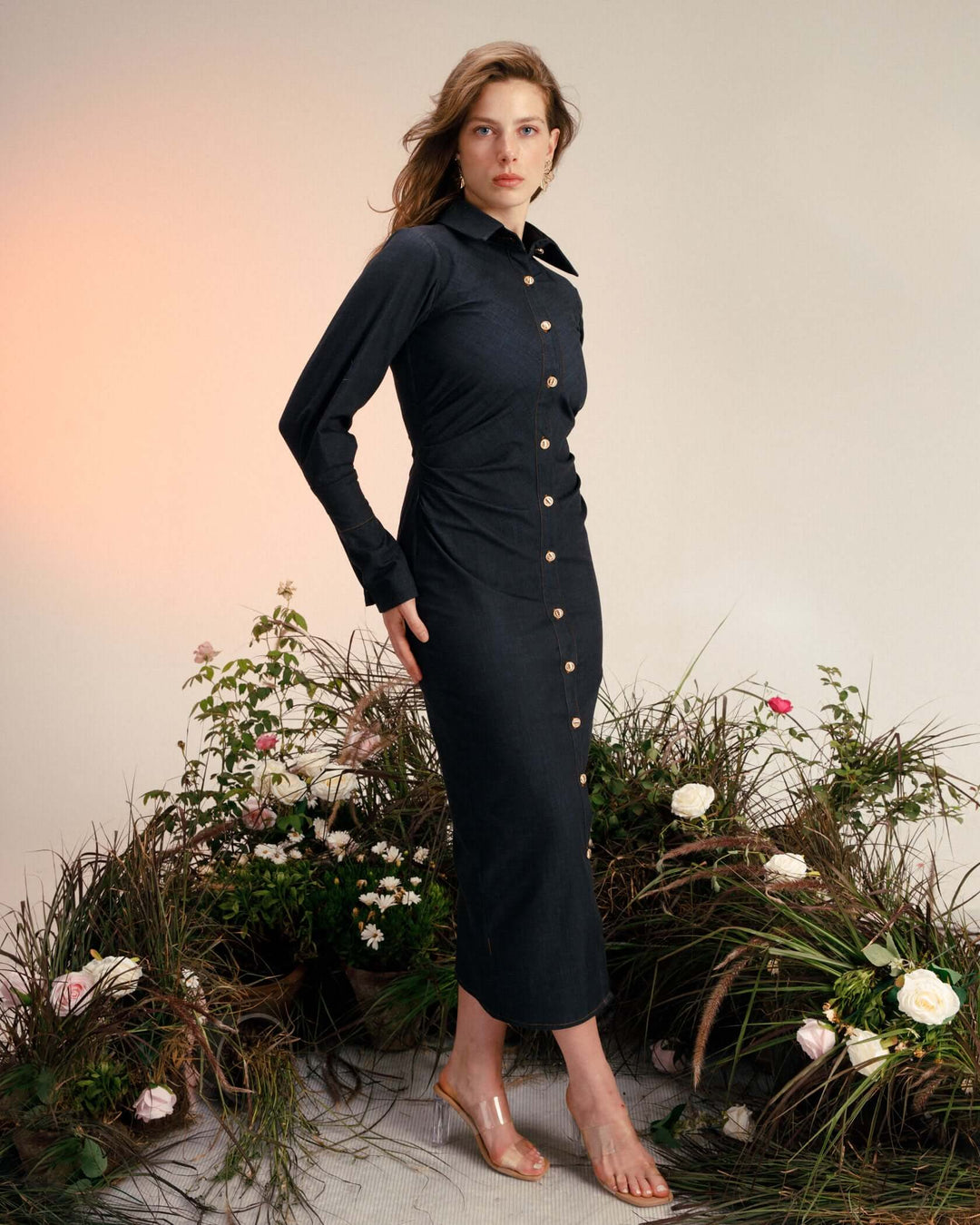 فستان جينز متوسط ​​الطول