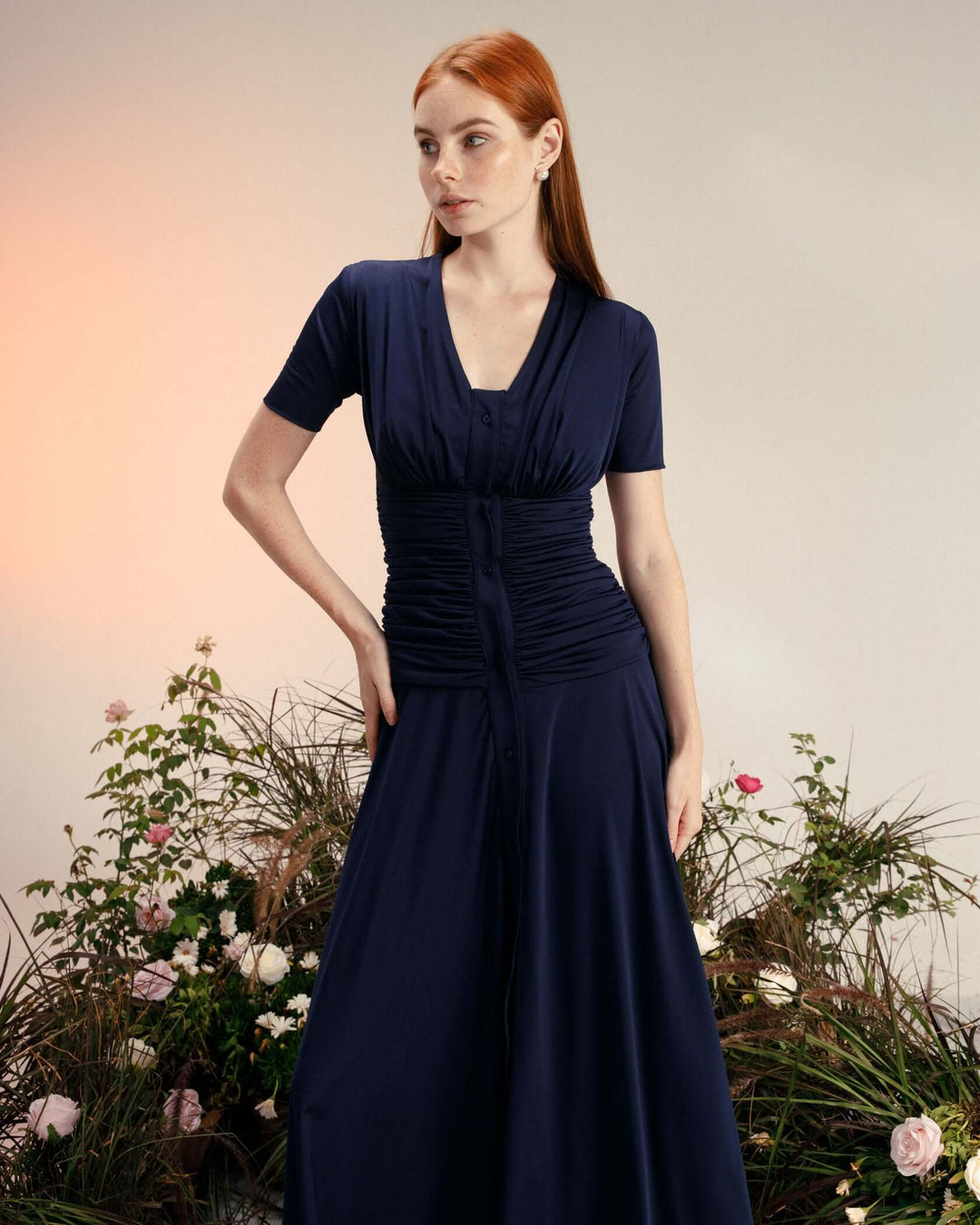 فستان بيوني ميدي