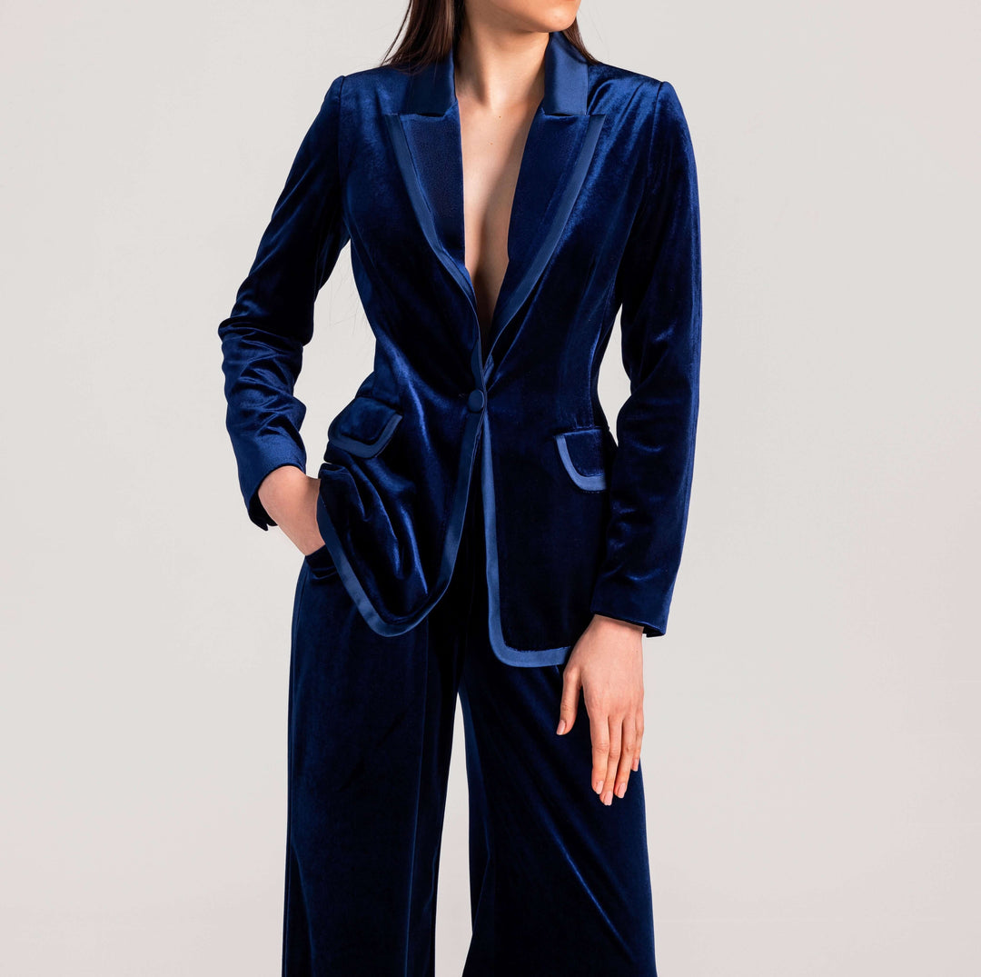 مجموعة البدلة المخملية