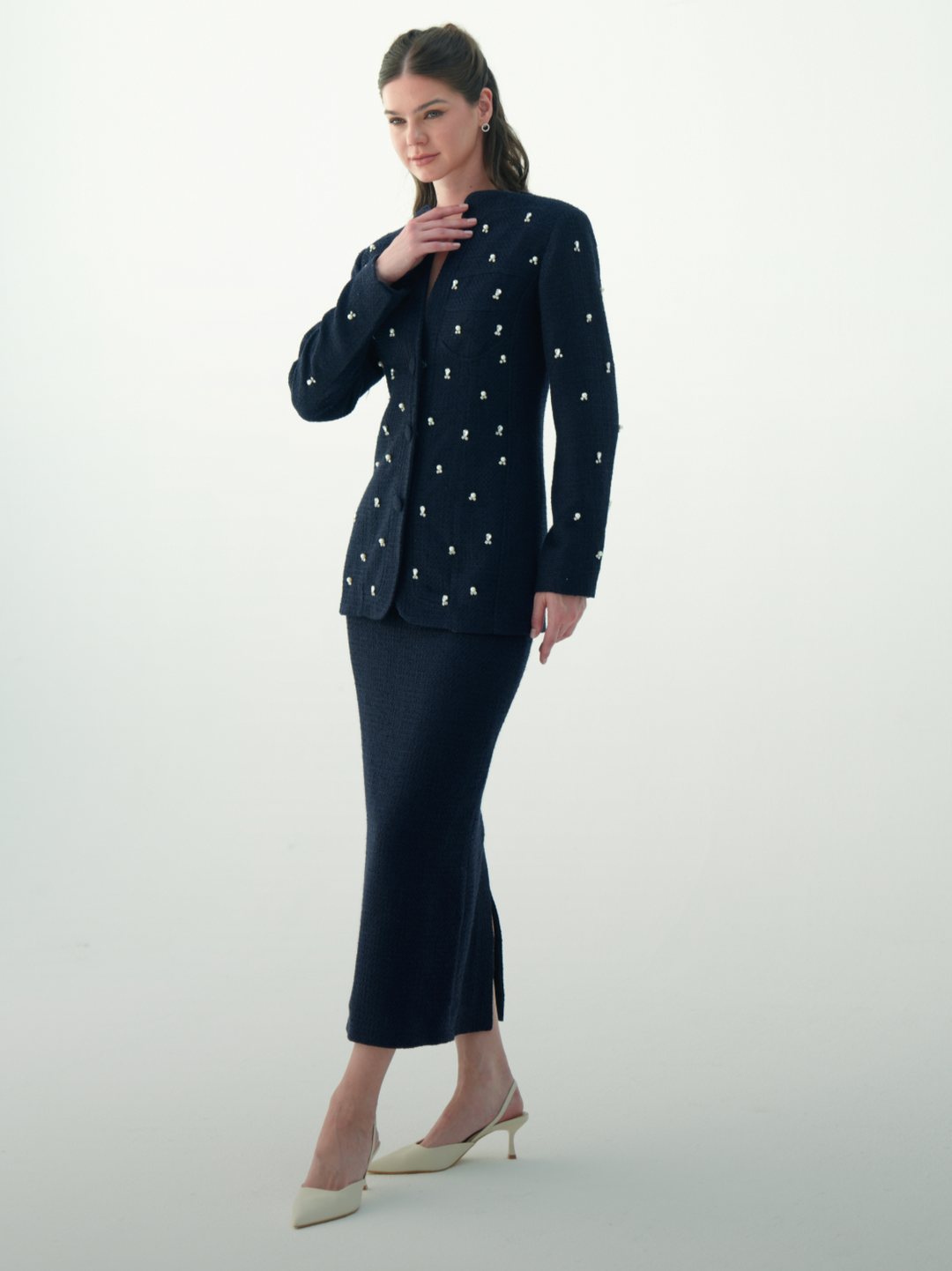 بدلة تويد ملكية (بليزر وتنورة)