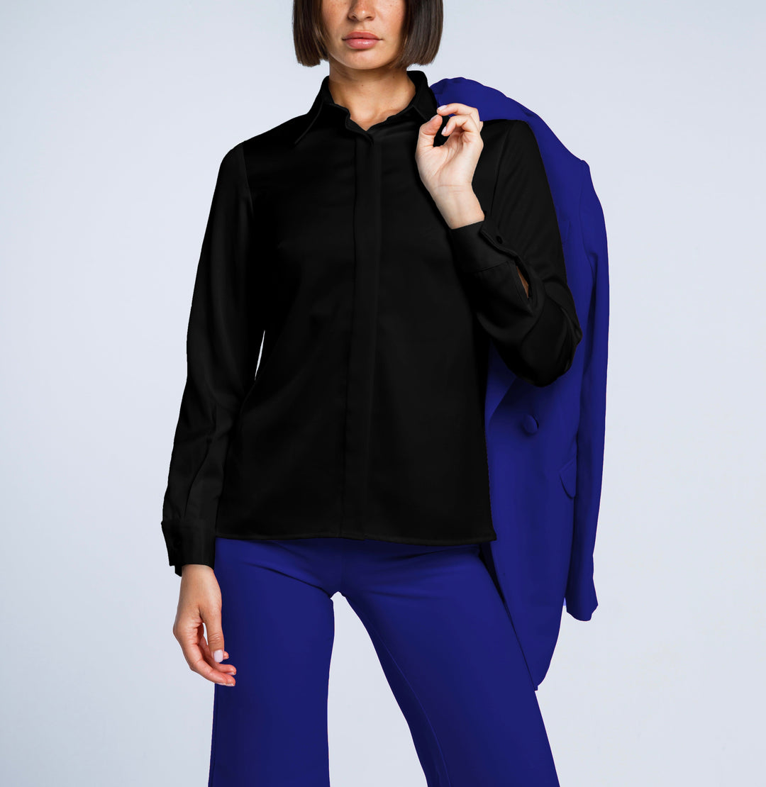 قميص حريري مصنوع من خليط الحرير والساتان