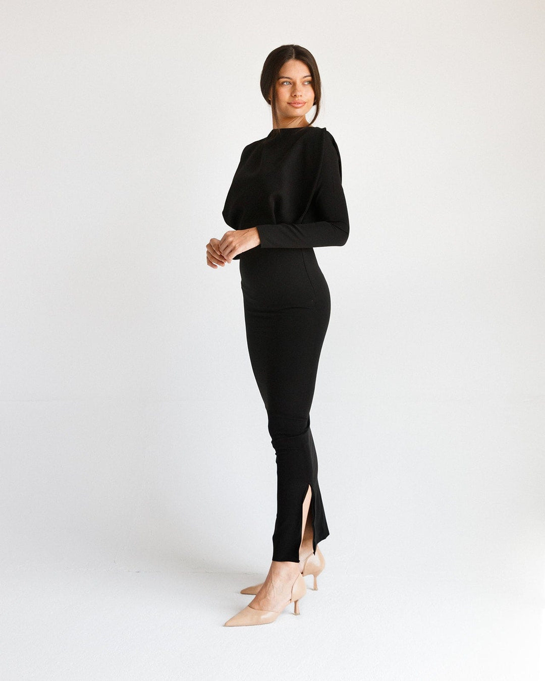 فستان كريب سفا المطرز