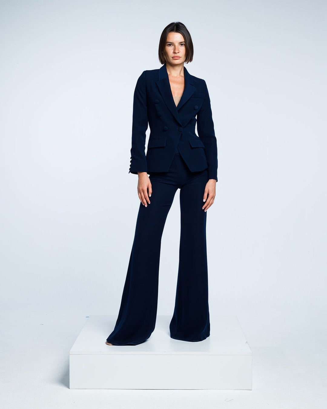 سروال واسع الساقين