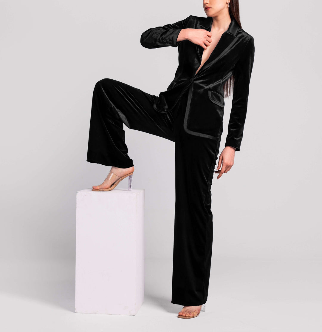 مجموعة البدلة المخملية