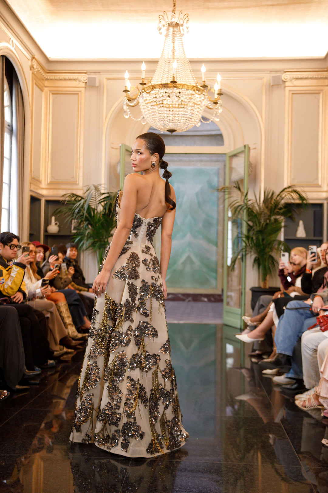 فستان إيبونيل