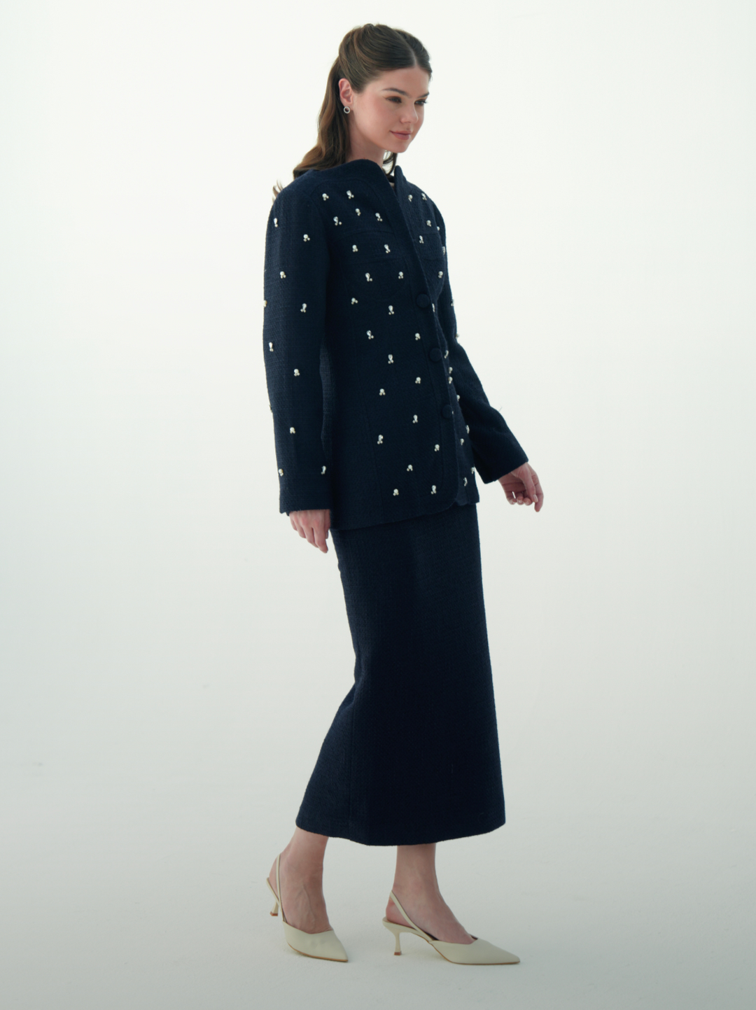 بدلة تويد ملكية (بليزر وتنورة)