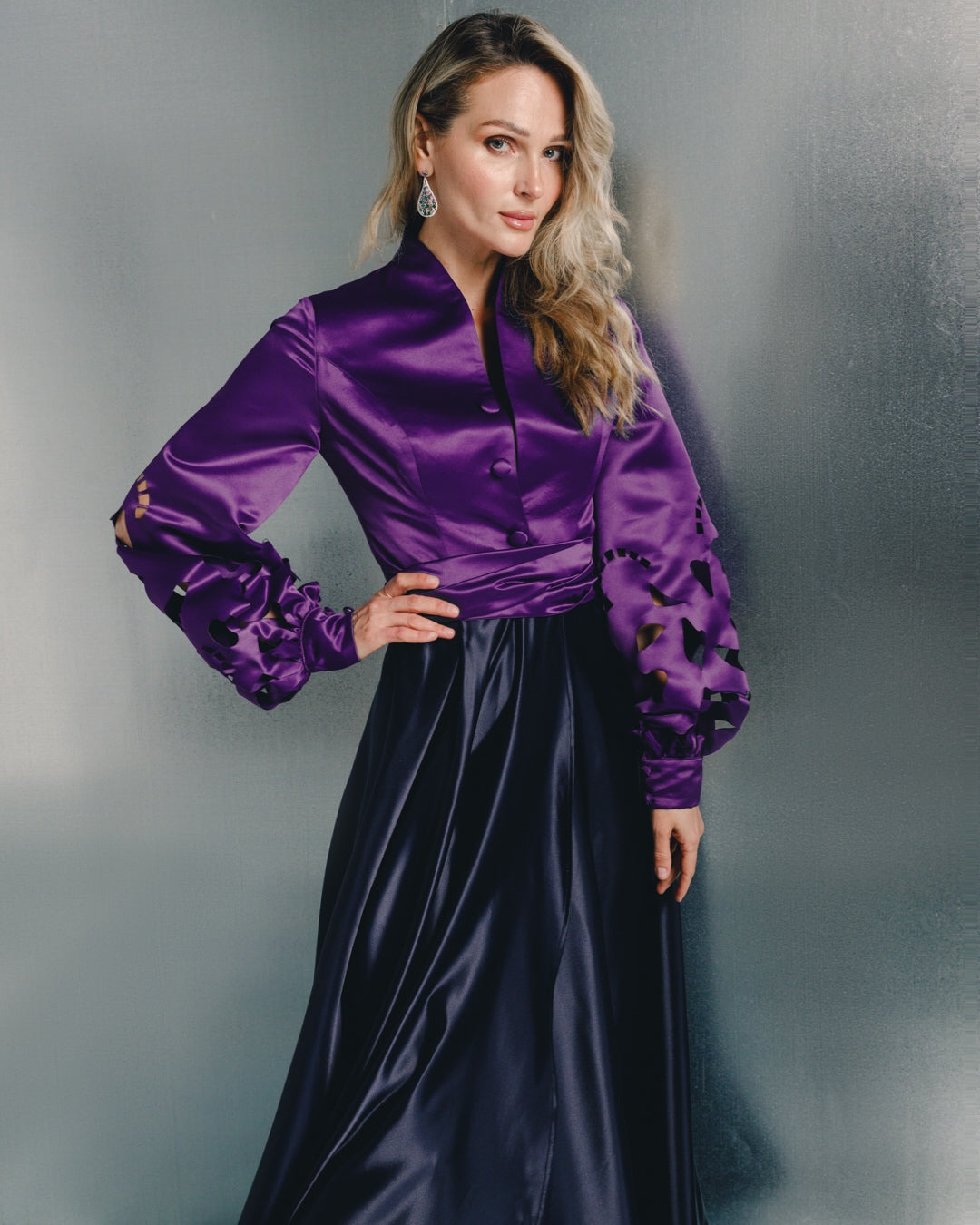 فستان كاردي بأكمام طويلة وياقة عالية