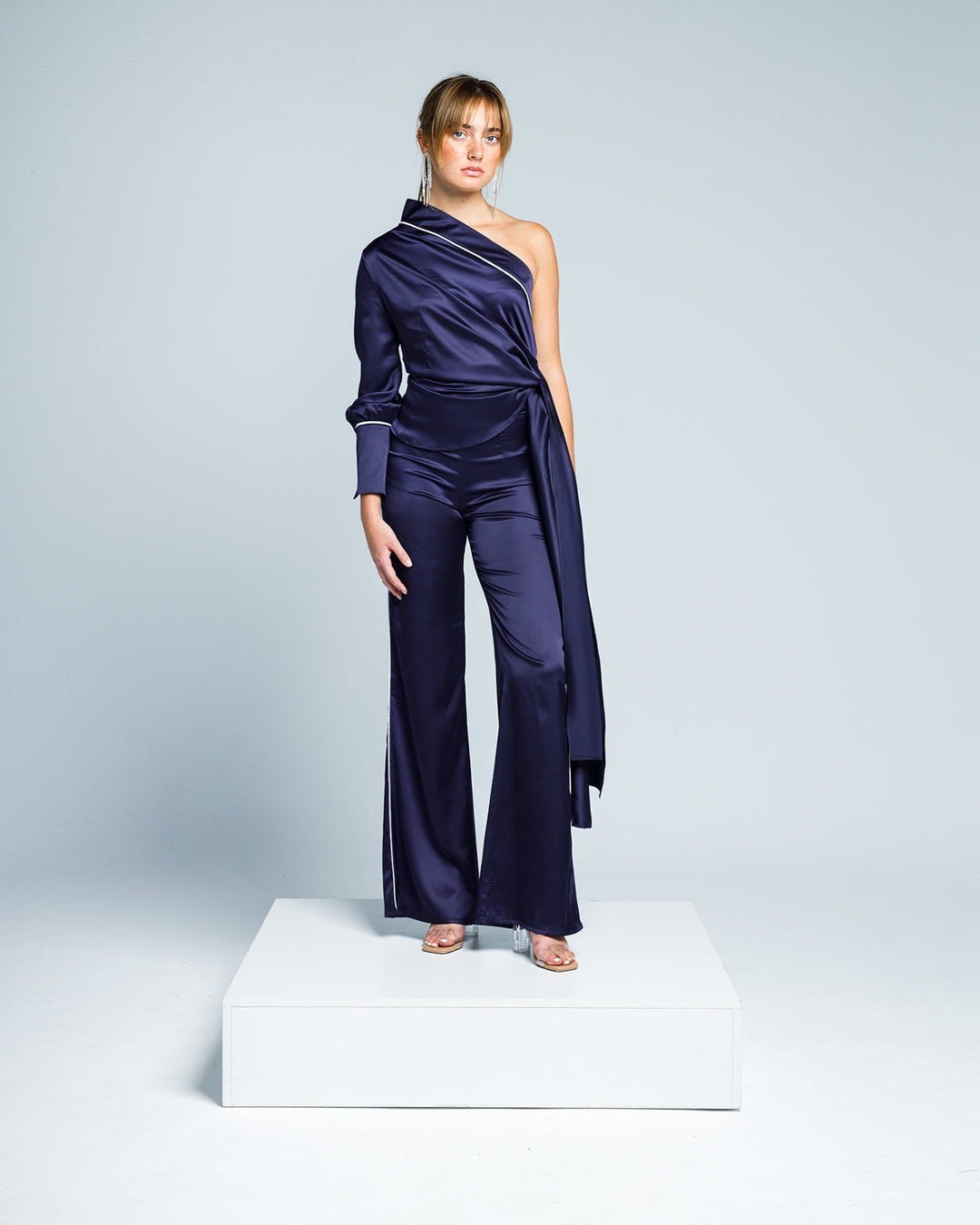 SATIN WIDE LEG PANTS WITH STRIPE IN NAVY