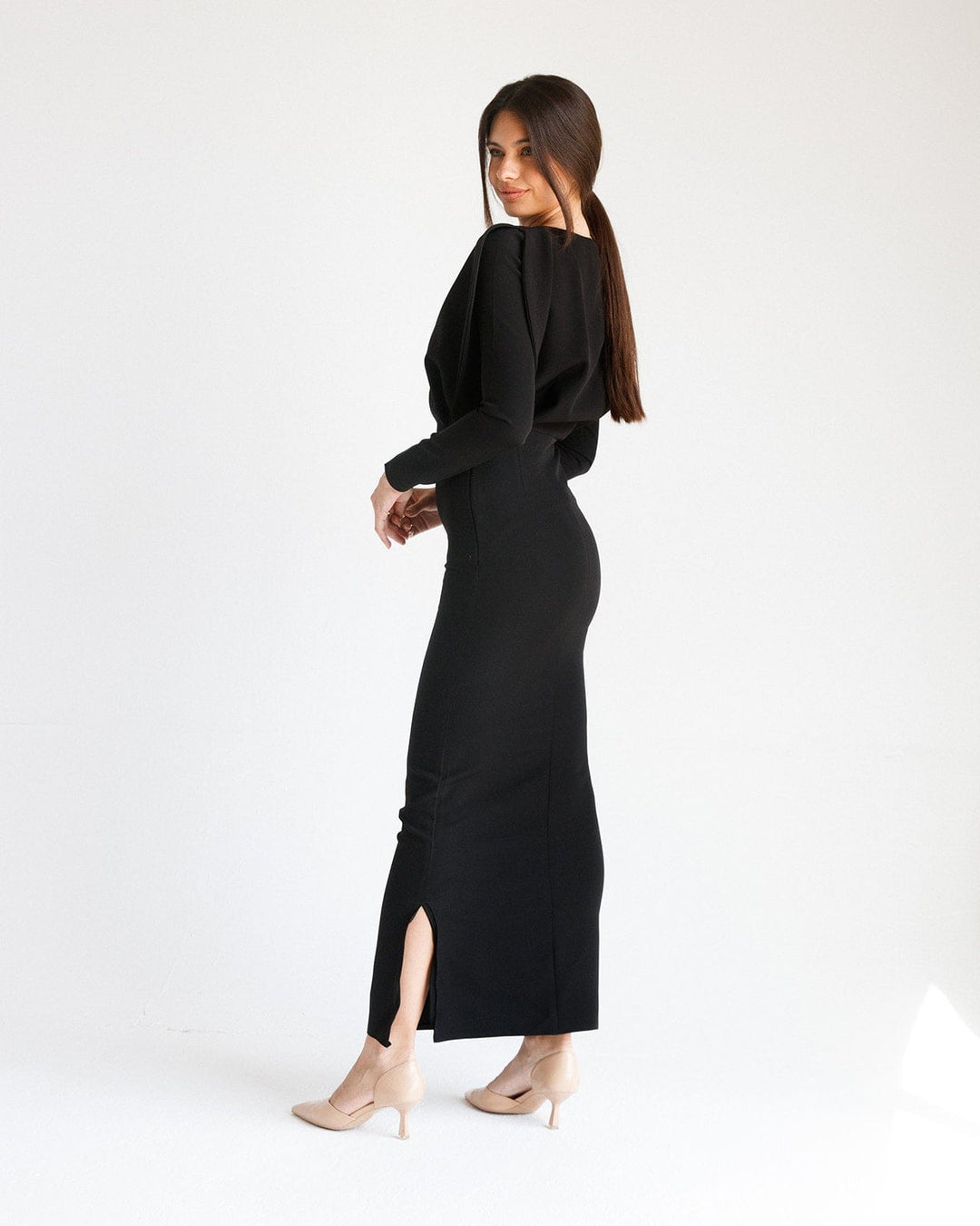 فستان كريب سفا المطرز