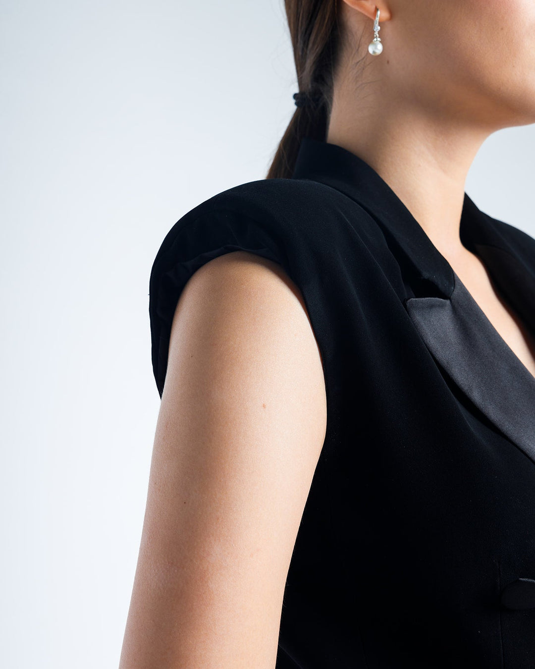 بليزر سيا المزدوج الصدر من الصوف الكريب