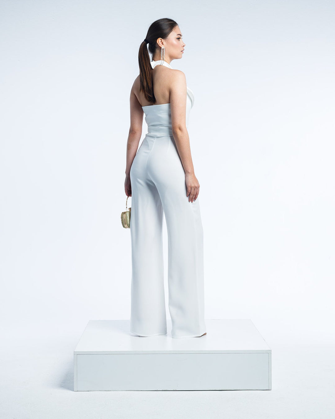 بدلة فاليريا