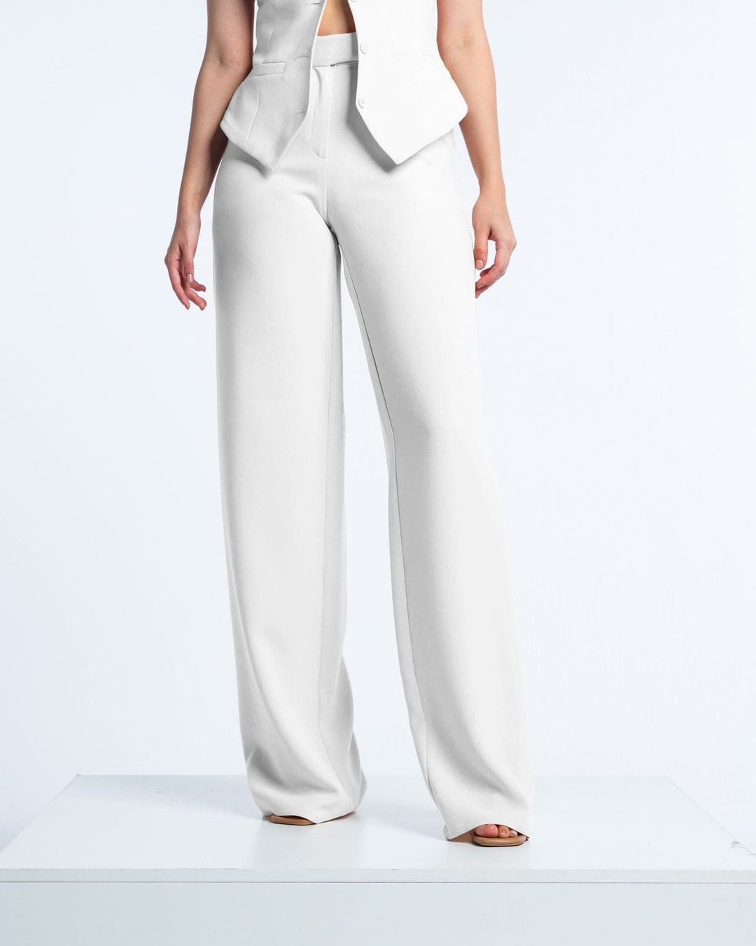 سروال واسع الساقين عالي الخصر