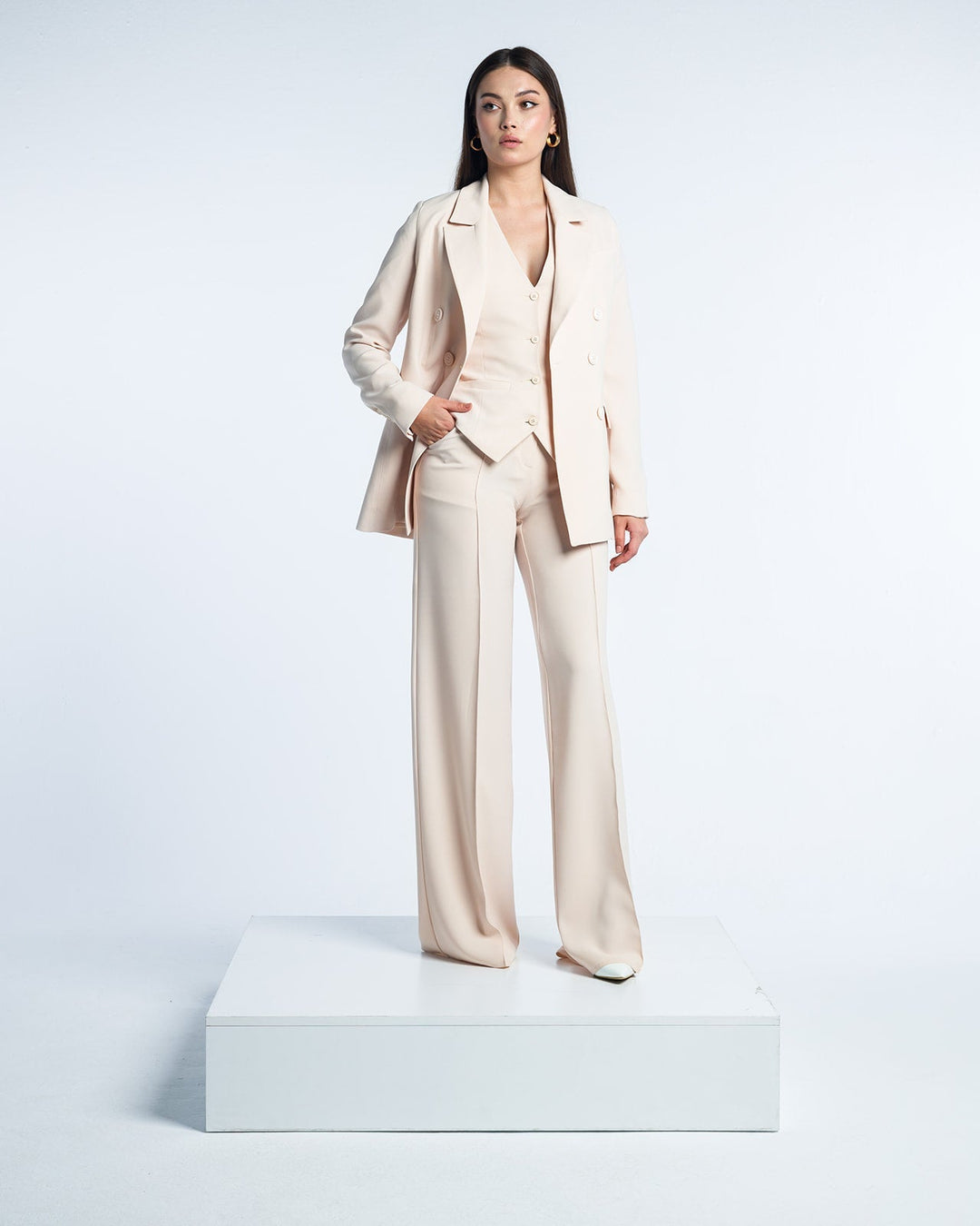 بليزر مزدوج الصدر