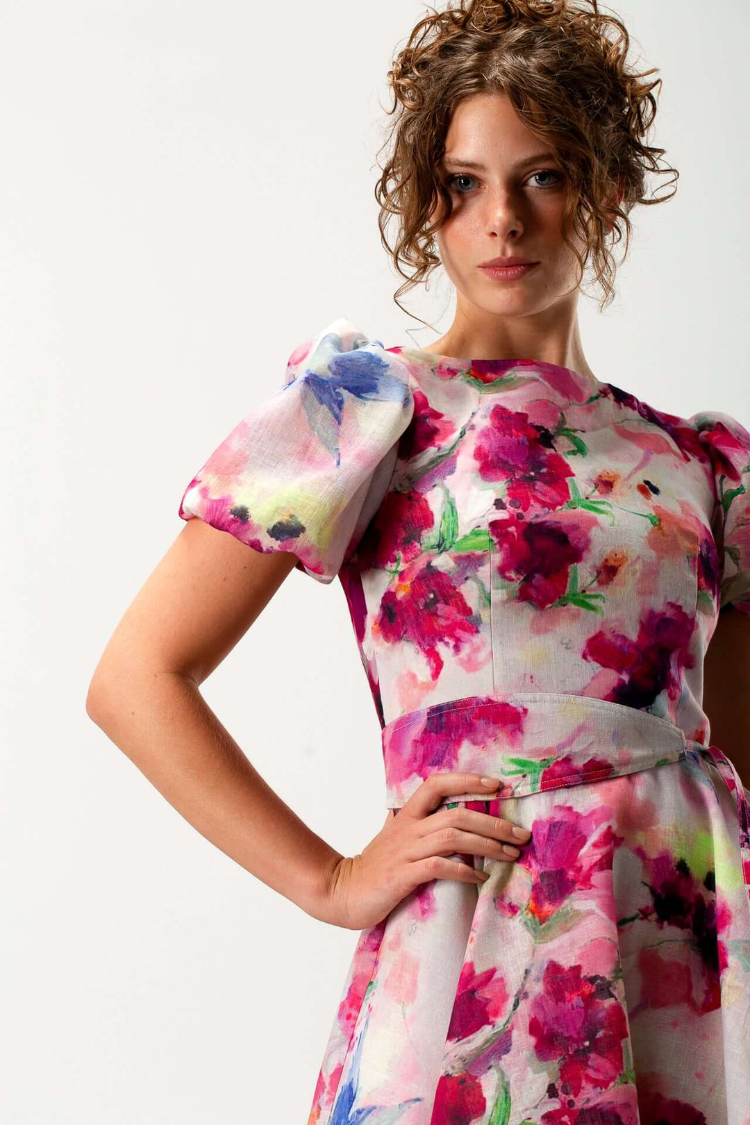 بلوزة حرير غير تقليدية