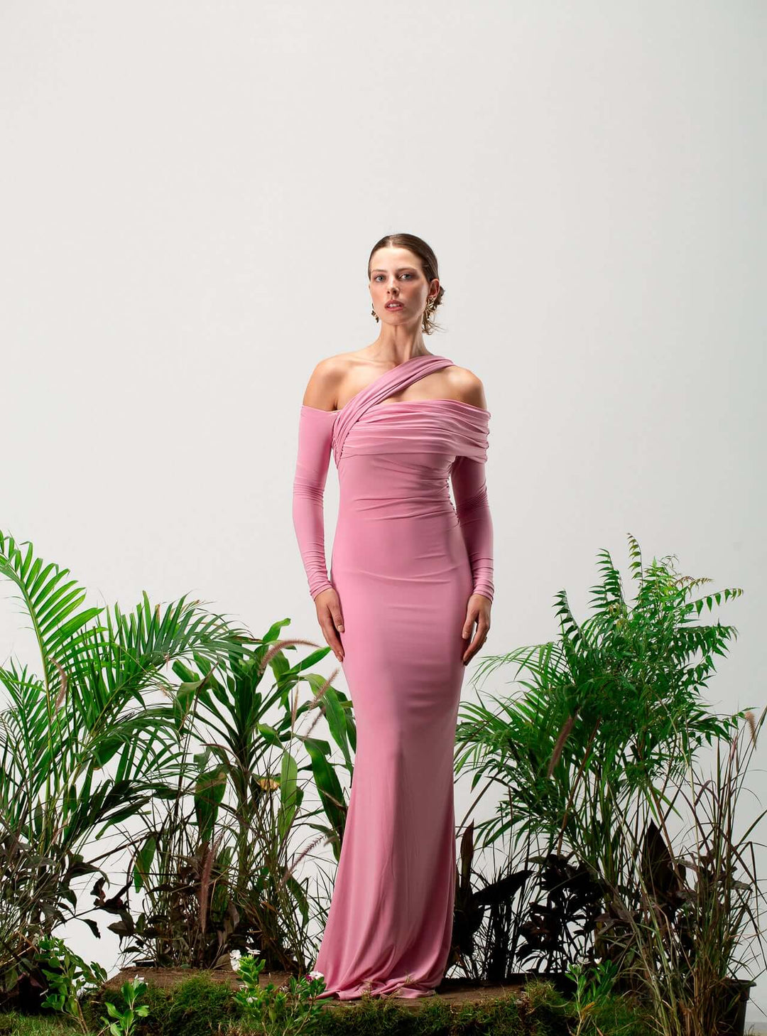 بلوزة حرير غير تقليدية