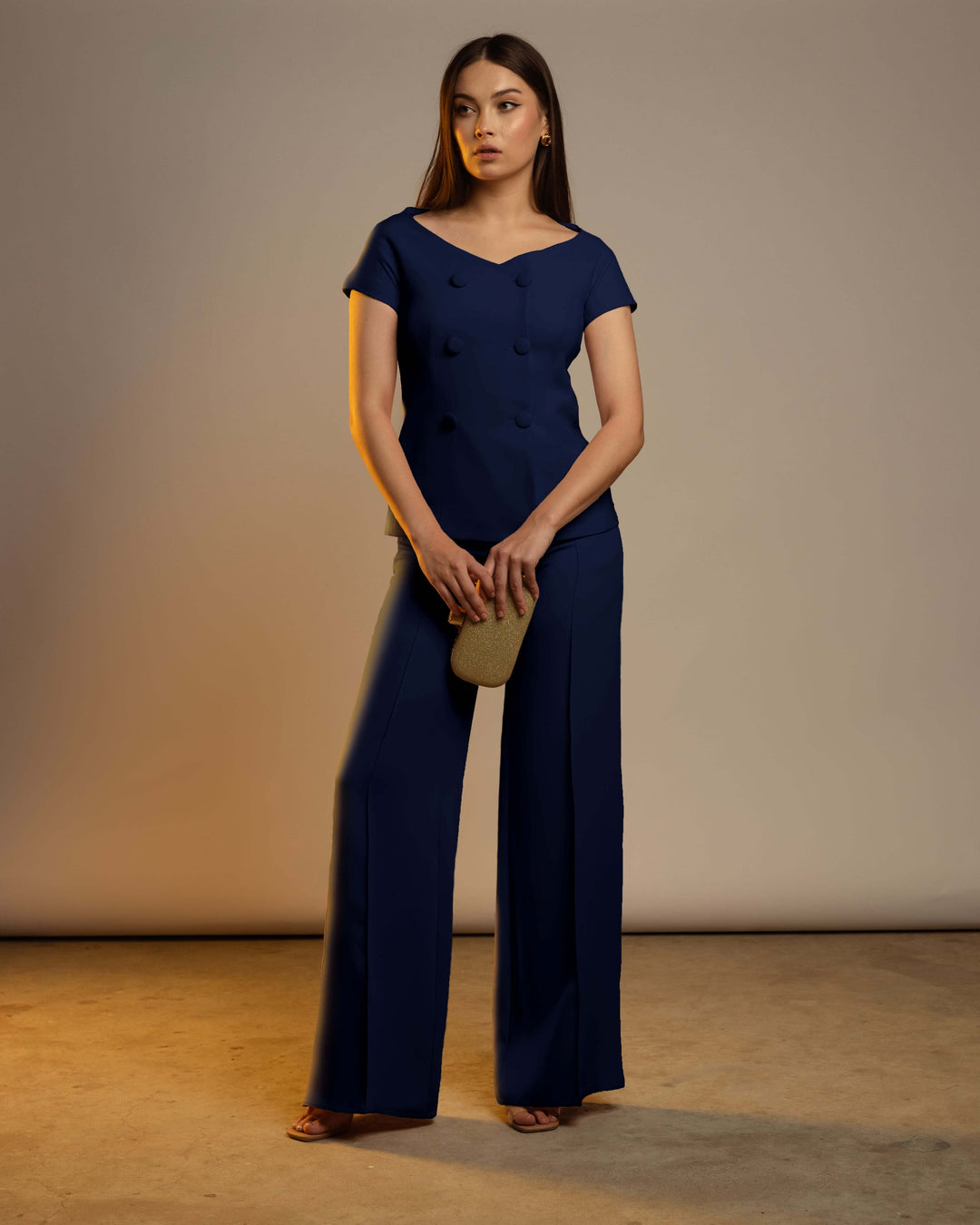 سترة بليزر مزدوجة الصدر بدون أكتاف