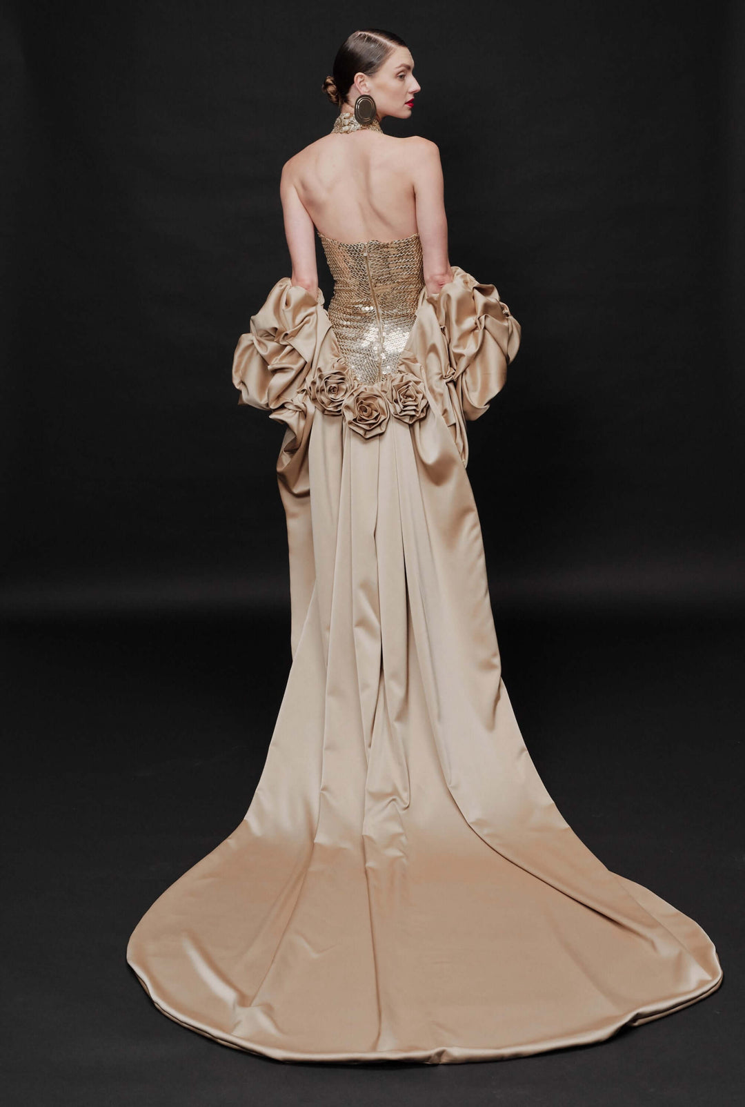 فستان إليسيا