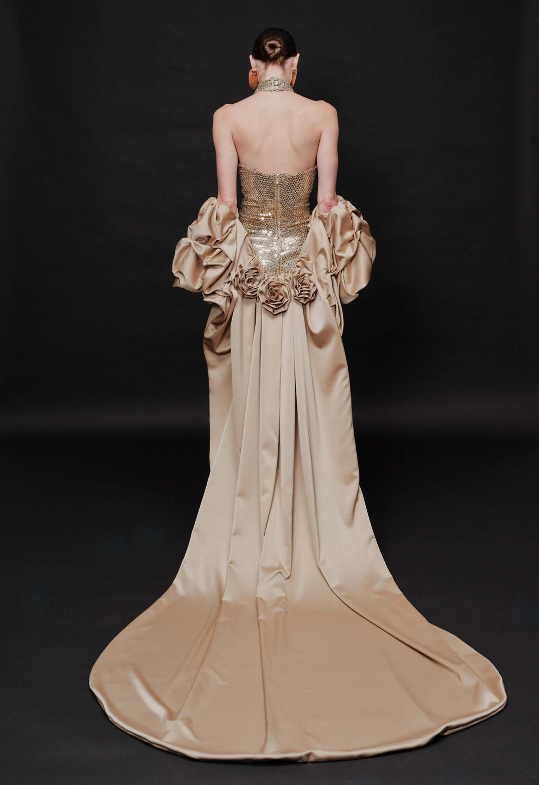 فستان إليسيا