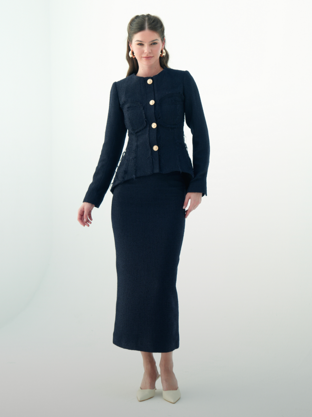 بدلة تويد زرقاء داكنة