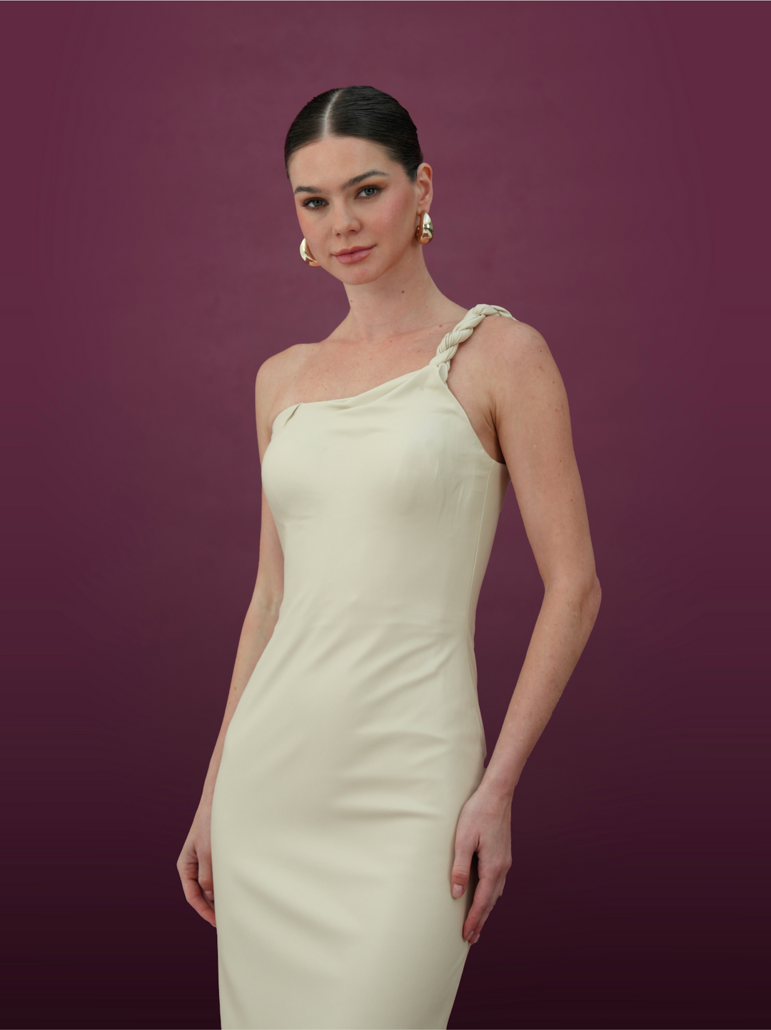 فستان ميدي بكتف واحد